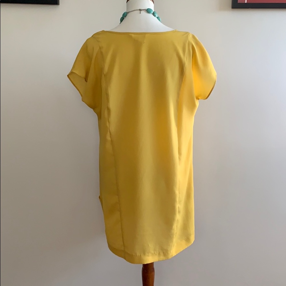 BCBG Yellow Dress with Slouch Pockets - Picture 4 of 4